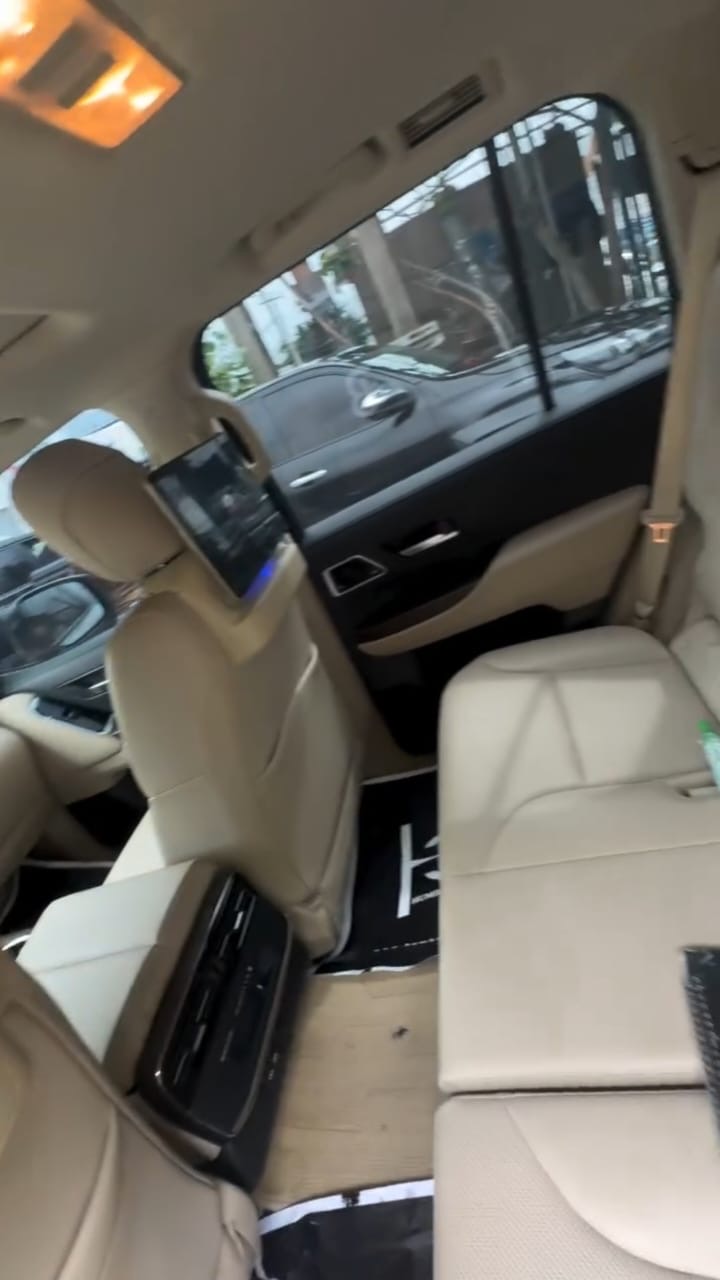 سيارة مستوردة من مزاد أمريكي عُمان